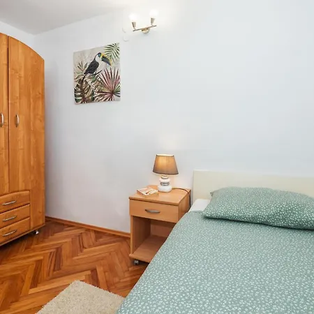 Oasis Apartment